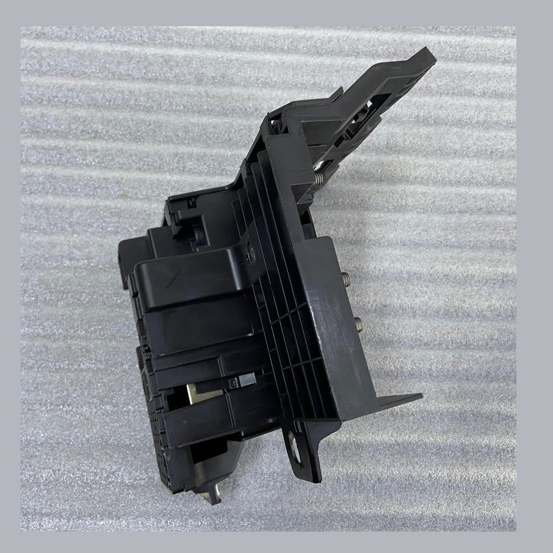 OEM BMW X4 G02 Battery Fuse Box Power Cable Terminal 8736371