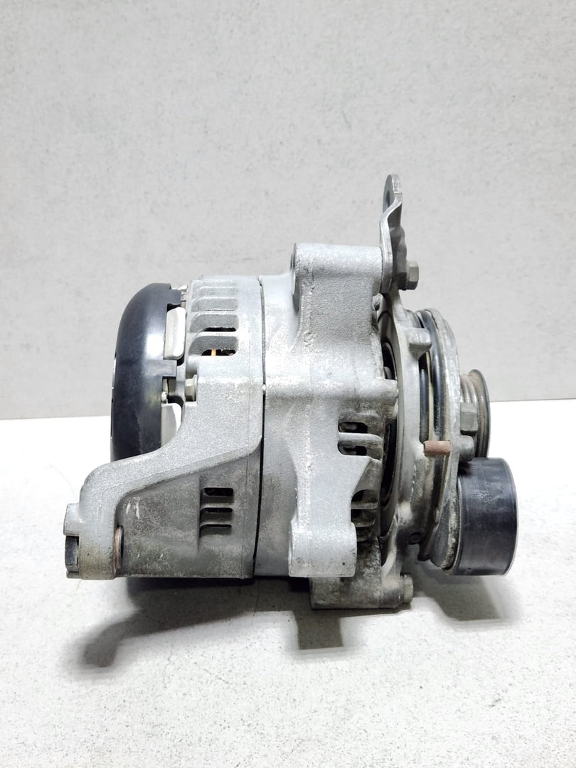 2016-2019 BMW 330i Alternator 8645325 F22 F30 F32 F36 118i 218i 330i and 430i