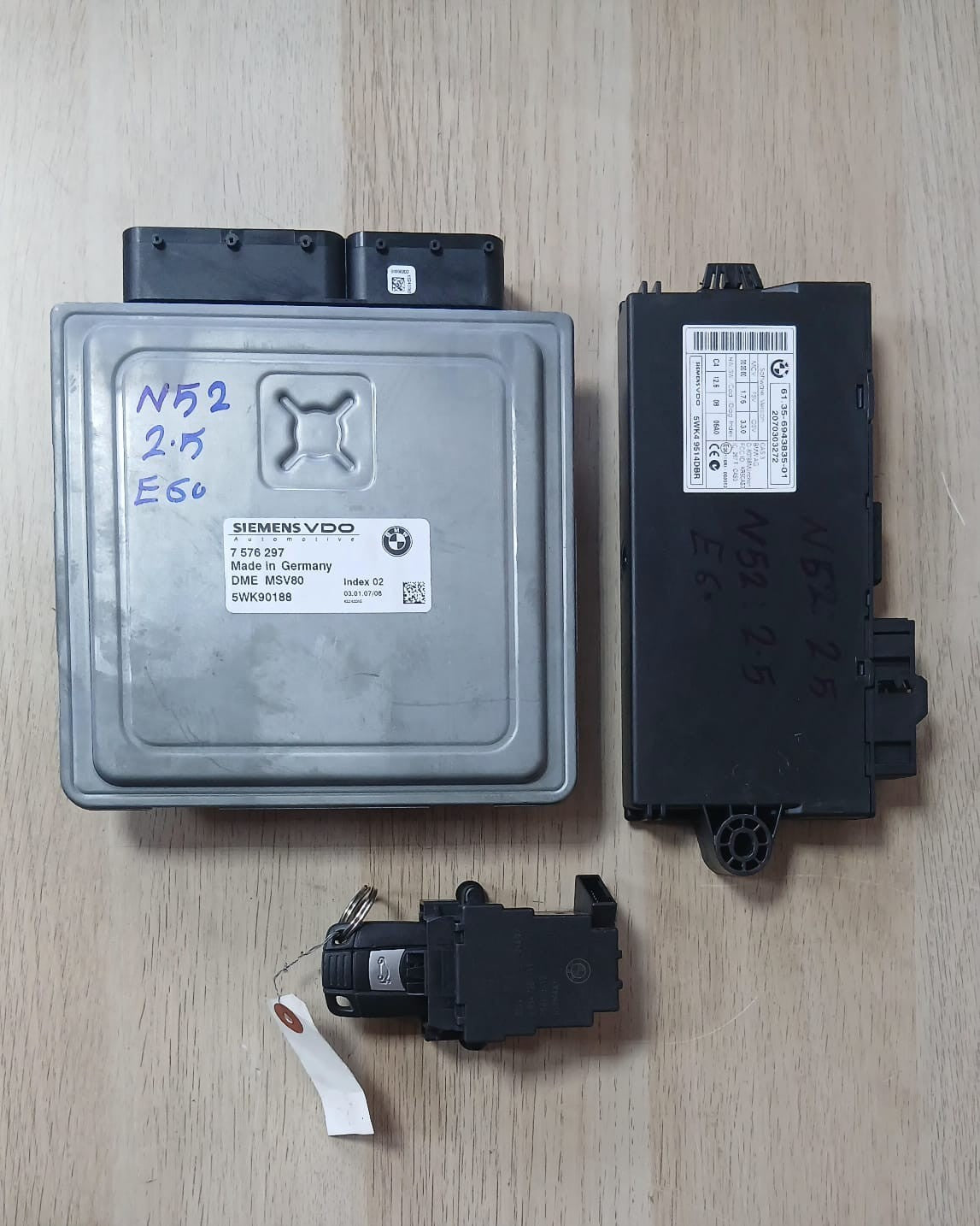 2007 BMW E60 E91 N52 2.5L Engine ECU DME SET 7576297 OEM 525i 325i Control Unit