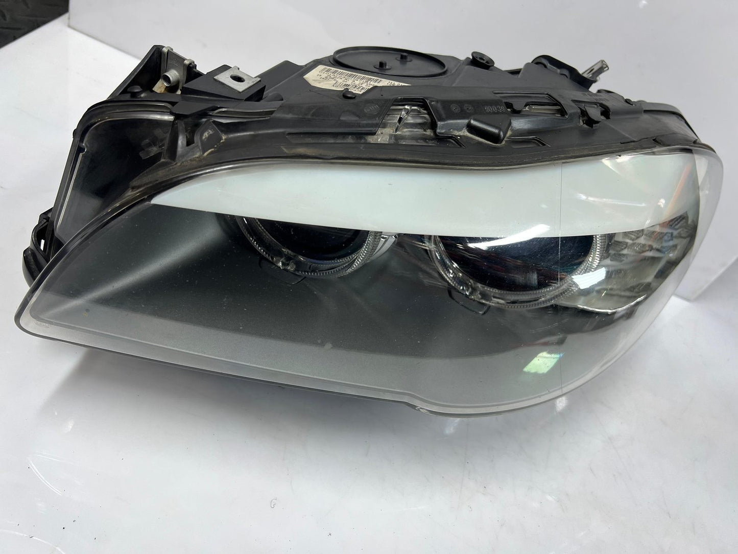BMW Xenon headlight for BMW 5 Series F10 F11 Pre-2010-2014 7203247 OEM ECE