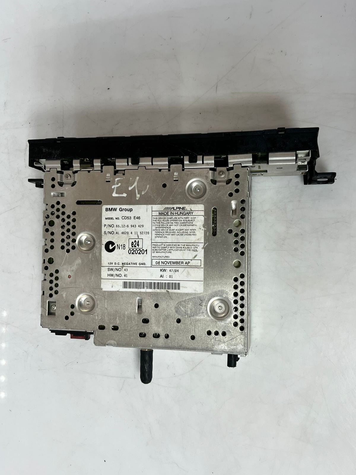 2001-2006 BMW E46 M3 Main Stereo Radio CD Player Genuine 6943429