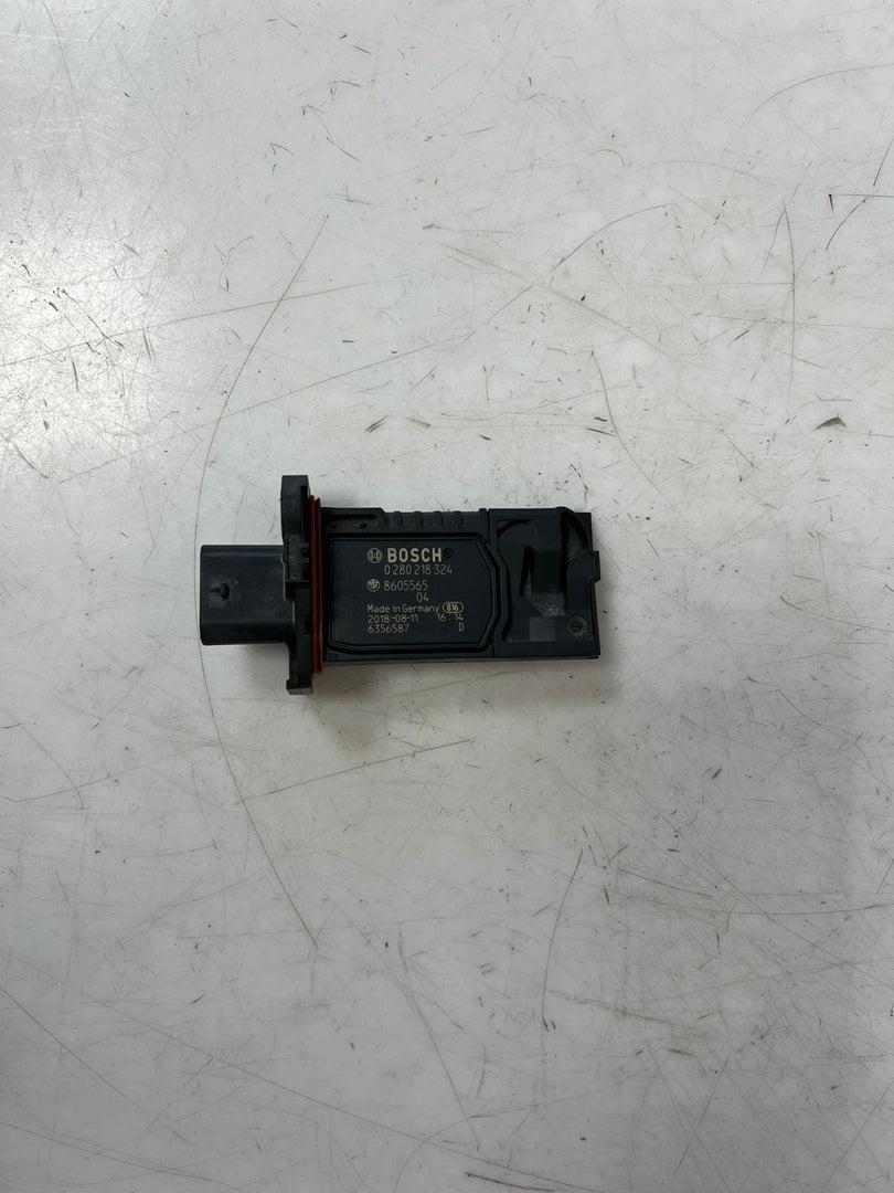 2017-2020 BMW 230i X3 X5 F22 F3X G30 G12 G01 G02 Mass Air Flow Sensor 8605565