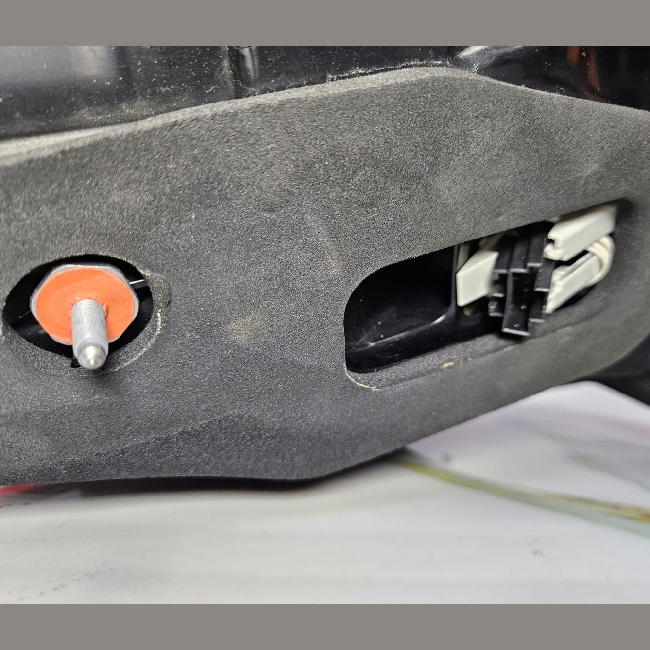 Mercedes W212 E-Class Rear Right Side Tail Light Brake Stop Lamp A212 9061803