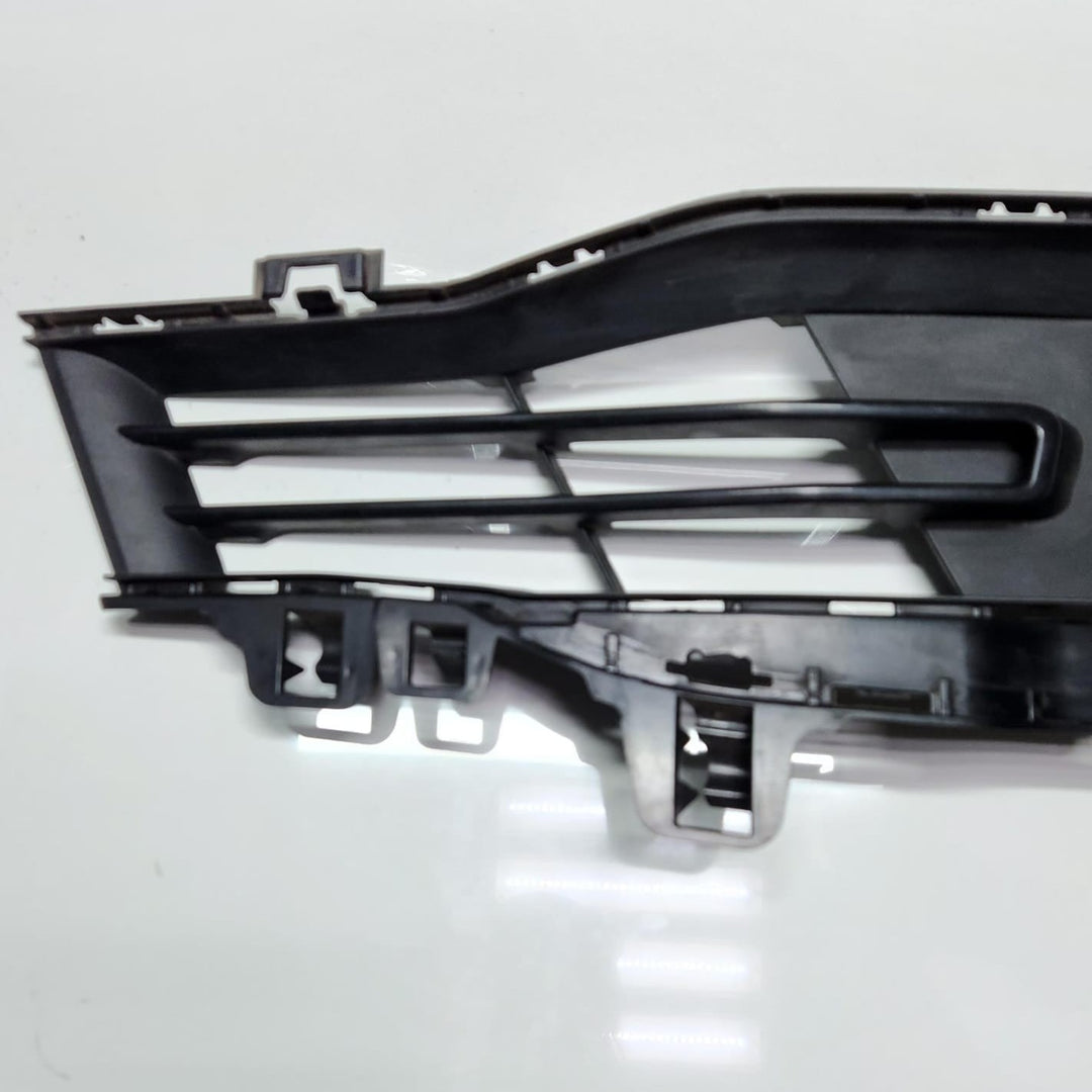 2016-2018 BMW 330i Fog Light Cover 7396878 OEM 3 Series F30