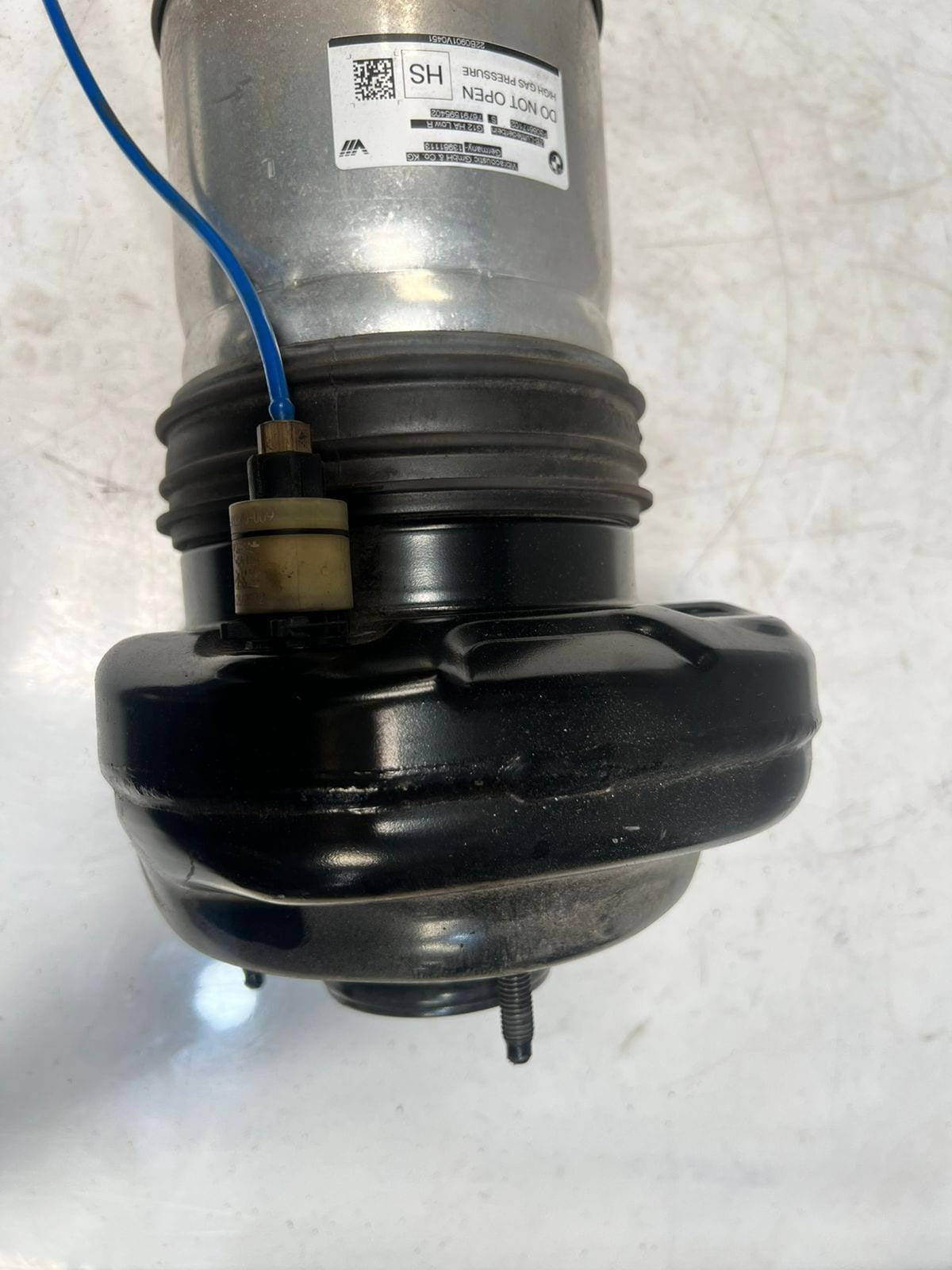 2016-2019 BMW 750i 7' G11 G12 730Li 740Li 740Le Air Suspension Strut 7915954 OEM