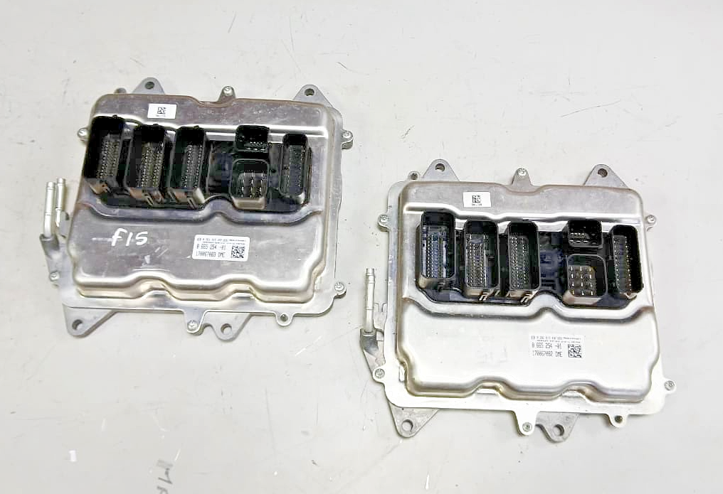 BMW 5,6,7 SERIES X5 F15 X6 F16 N63N ENGINE CONTROL UNIT MODULES PAIR DME 8665254