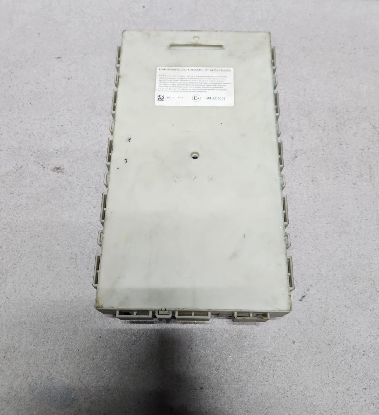 2012-2016 BMW 3 Series 320i 328i Front Body Control Module BCM 9303543