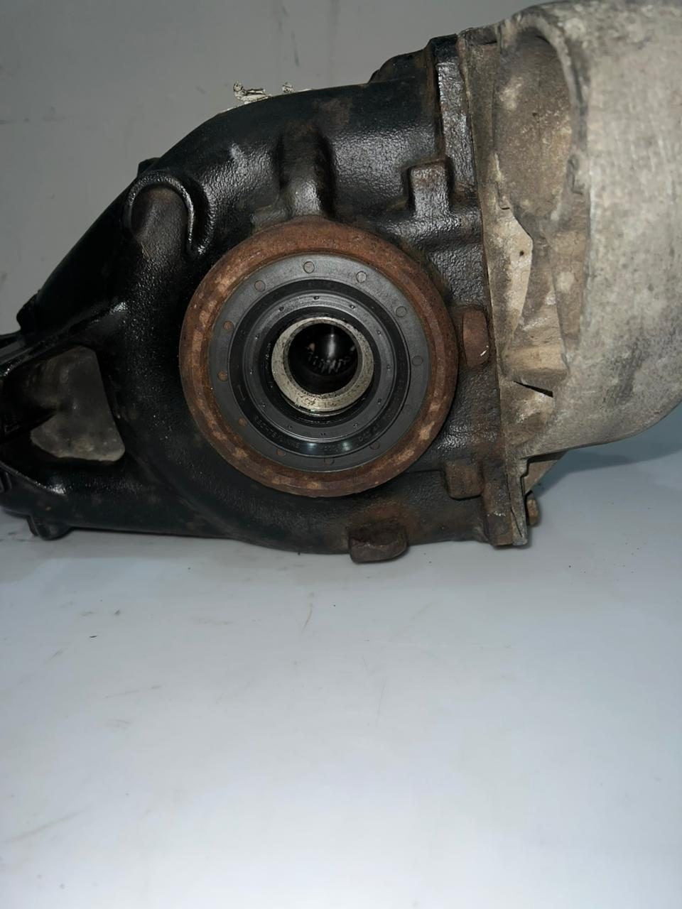 2010-2015 BMW X1 E84 xDrive Rear 18d and 23d Differential 7614713 3.46 RATIO