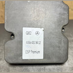 Load image into Gallery viewer, Mercedes W246 CLA B-Class ABS Anti Lock Brake Pump Module A008 4319412 OEM