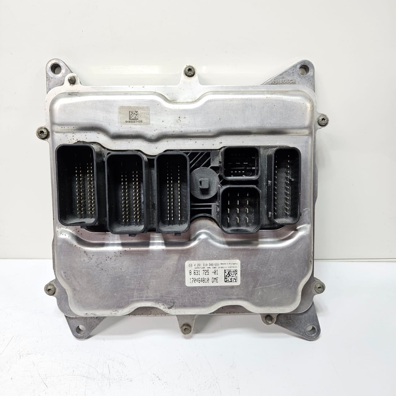 2012-2015 BMW N20, F22, F30, F31, F32, F34 320i Engine Control Unit 8631725 USED