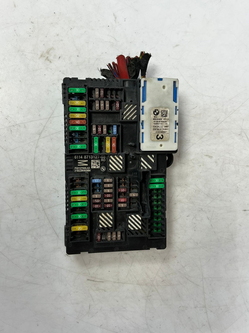 2017-2023 BMW 530i 5' 6' 7' M3 M4 M5 Rear Power Distribution Fuse Box 8713127 