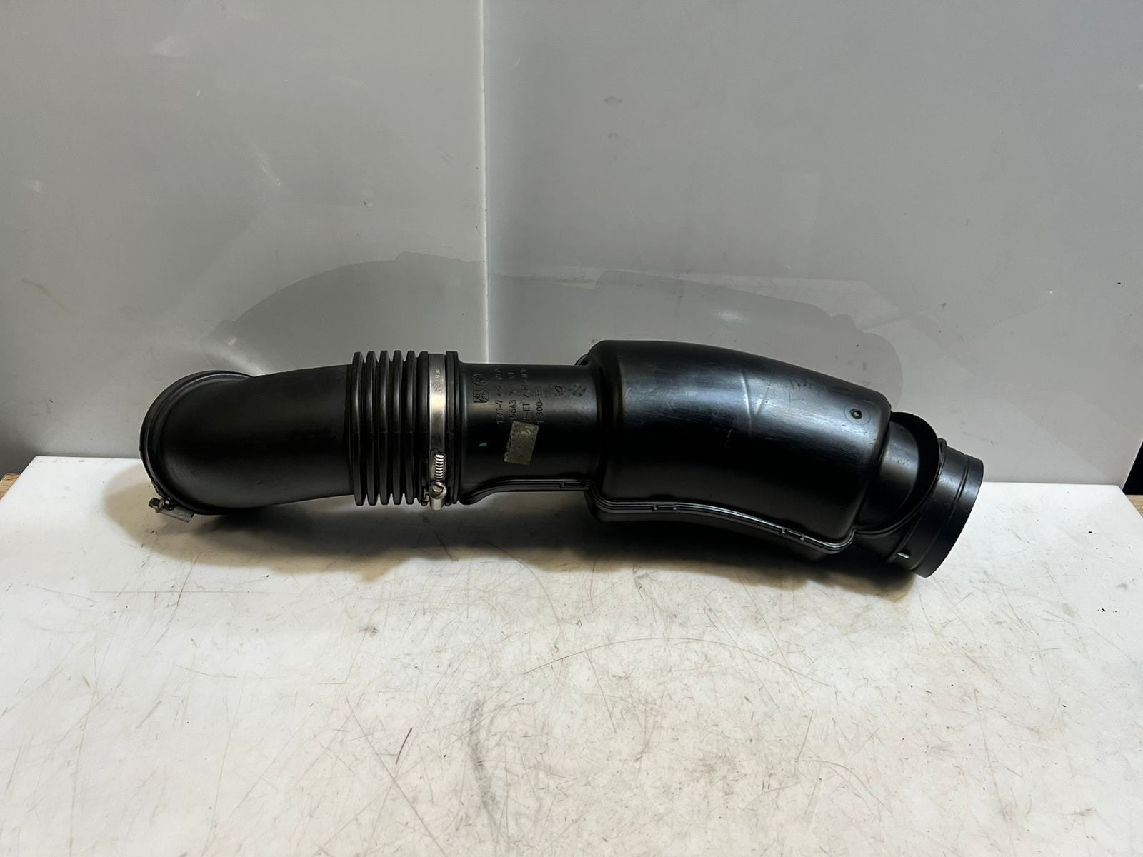 2012-2015 BMW X1 E84 N20 Air Intake Duct HOSE PIPE LINE 7632501 OEM