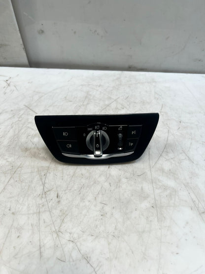 BMW 5 Series G30 G31 F90 Headlight Control Switch 6841883 OEM