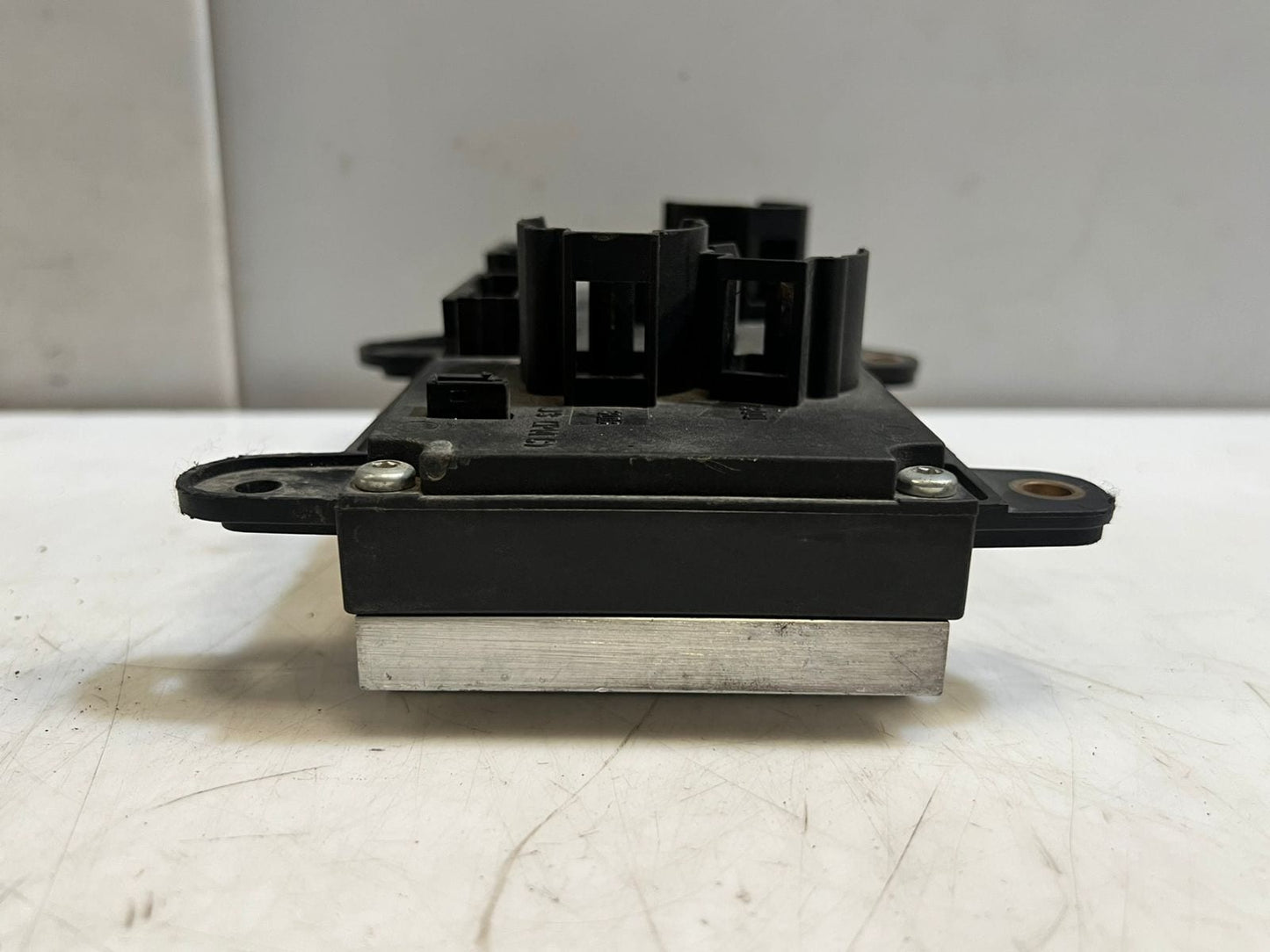 2002-2005 BMW 745i 7-Series E65 E66 Power Control Module 6923898 OEM