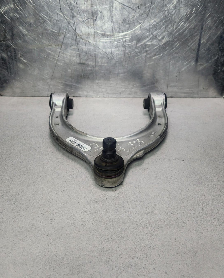 2018 BMW 540i Front Upper Control Arm 686118502 5 Series G30 G31