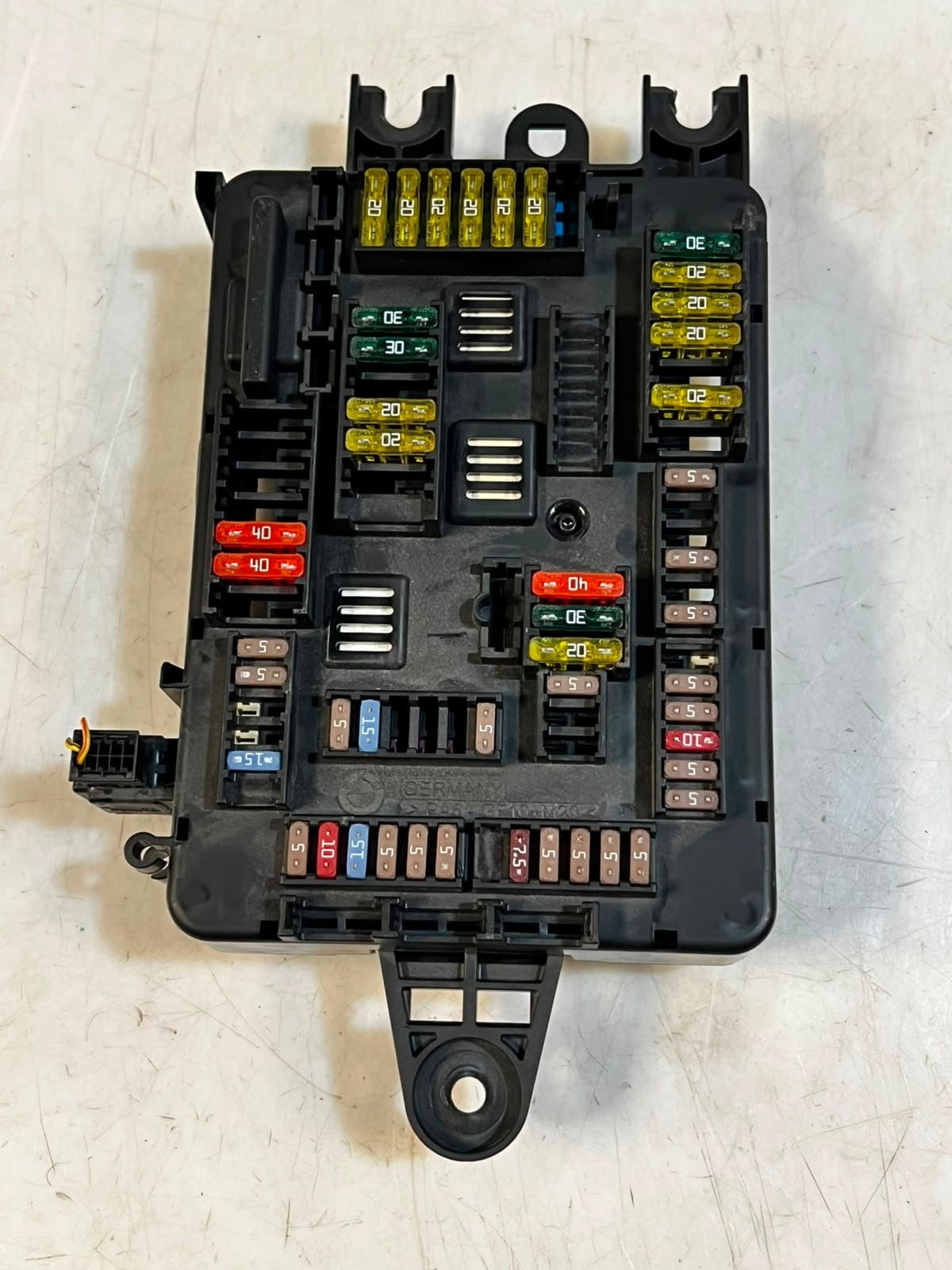 2012-2016 BMW 3 Series F30, F31, F32, and F35 328i Fuse MODULE Box 9261112 OEM
