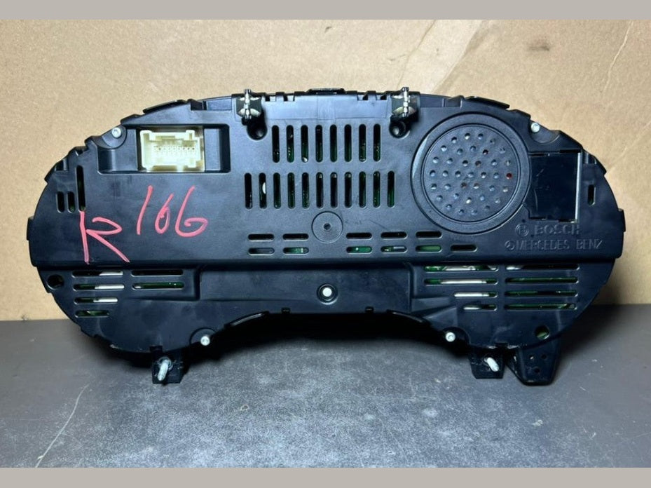 12-14 Mercedes-Benz W166 GL ML GLE Instrument Cluster Speedometer A166 9000919