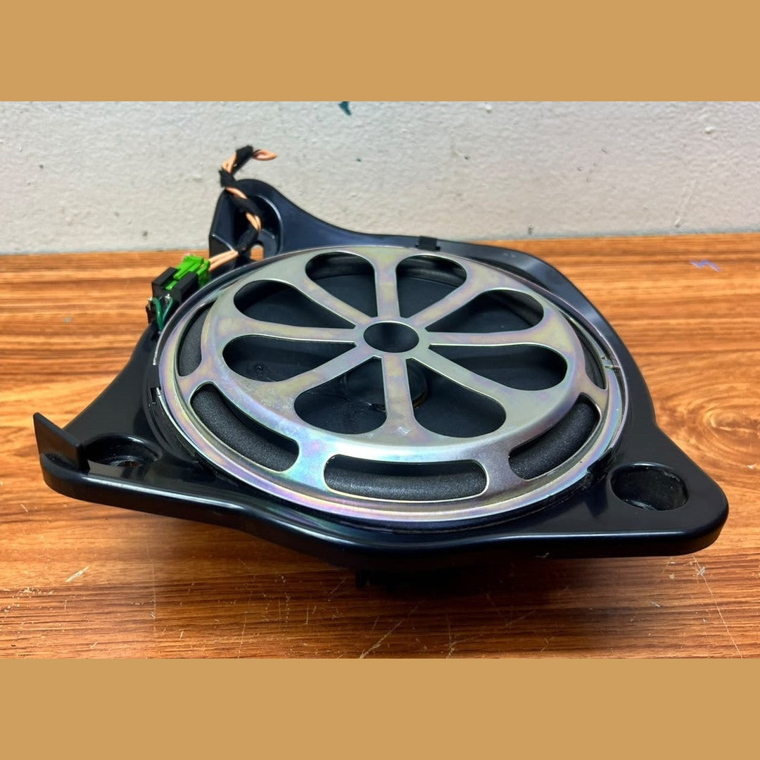 15-21 Mercedes W213 C300 Front Left Side Door Sound Speaker A205 8201302 OEM