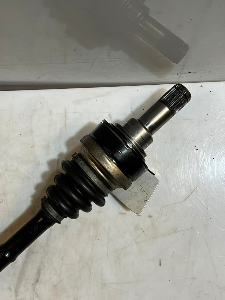 BMW 3 4 Series F30 F31 F35 F36 330i RIGHT Rear Drive AXLE Shaft 8680348