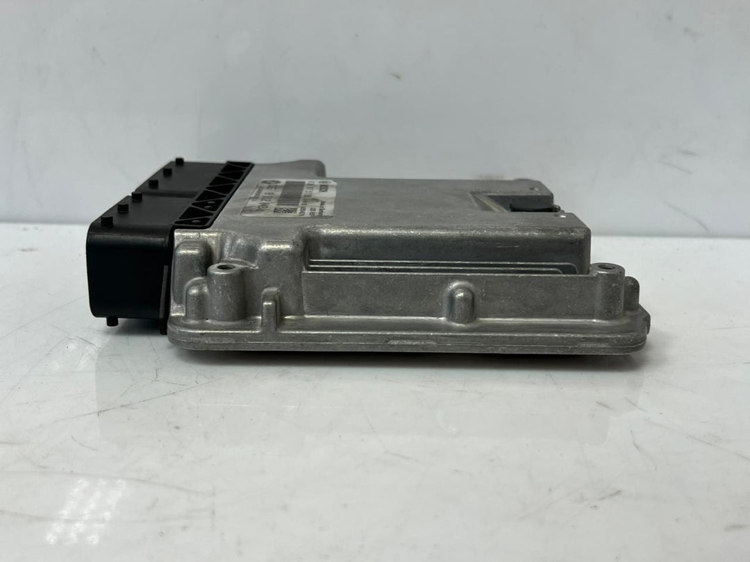 2011 BMW 3 Series E90 318D DDE  Bosch 0281017517 Engine Control Unit 8512043 OEM