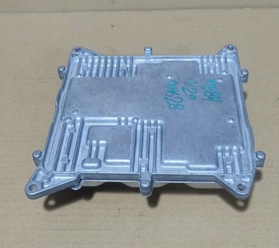 BMW X1 E84 Z4 E89 N20 ENGINE CONTROL ECU UNIT ECU ONLY DME 7639375