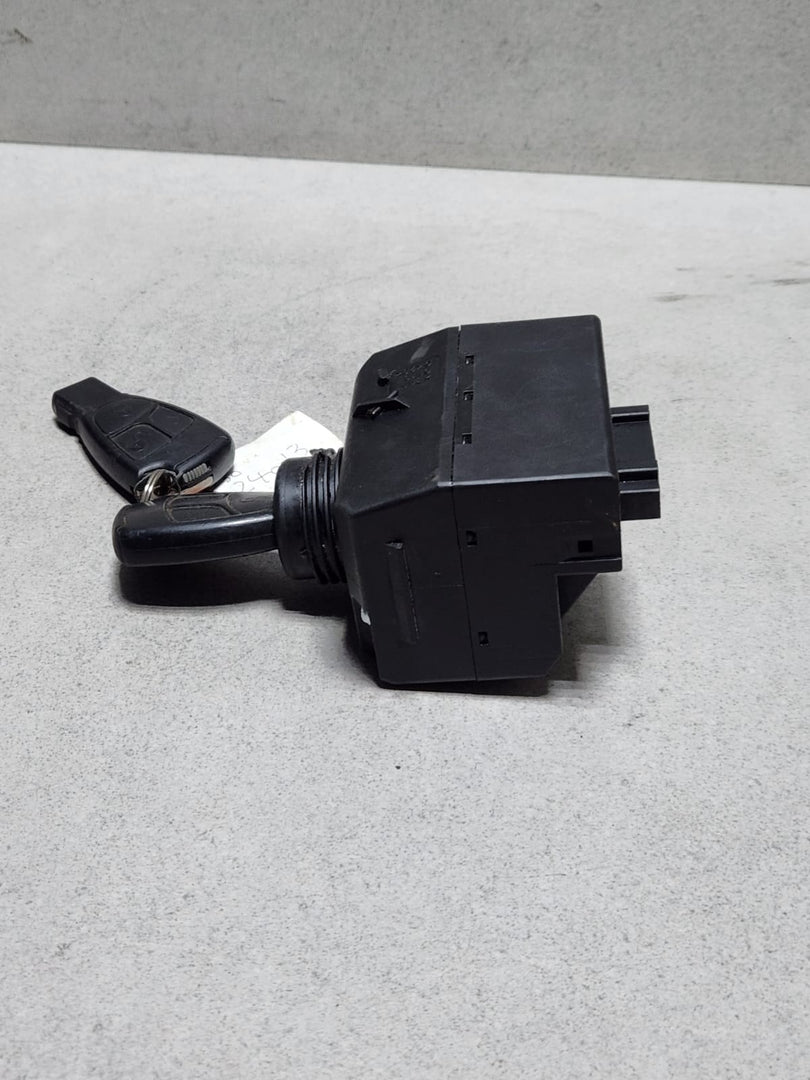 2009 Mercedes-Benz E320 Ignition Switch Module 2115452308 E-Class W211 CLS550