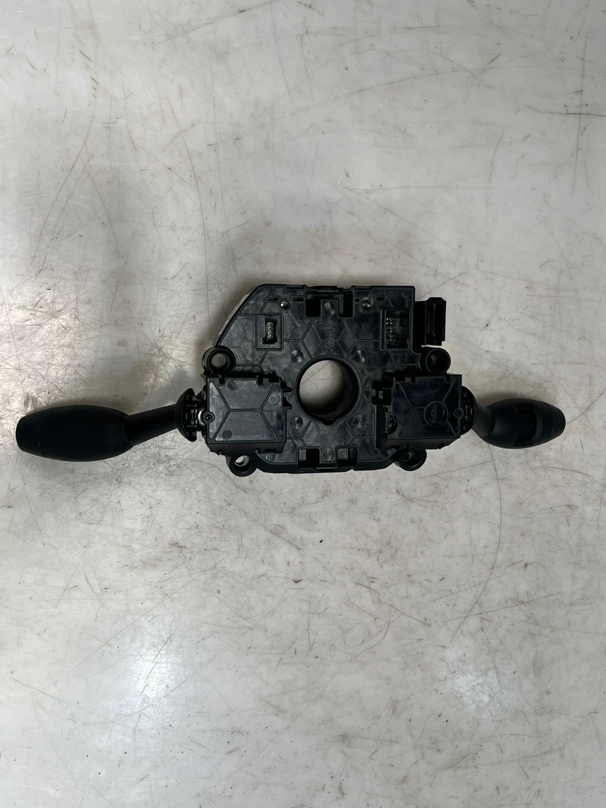 2015-2016 Mini Cooper F54 F55 F56 Steering Column Stalk Assembly 9374321