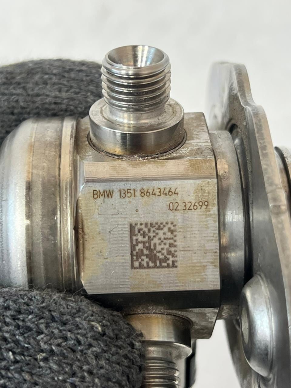 2016-2019 BMW 750Li 7' 5' G11 G12 G30 4.4L V8 N6 High Pressure Fuel Pump 8643464