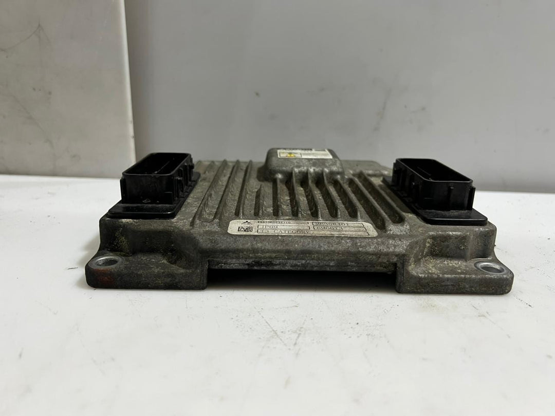 Mitsubishi Fuso Fighter H24 FK64F Engine Control Unit 1125000370 ME306431