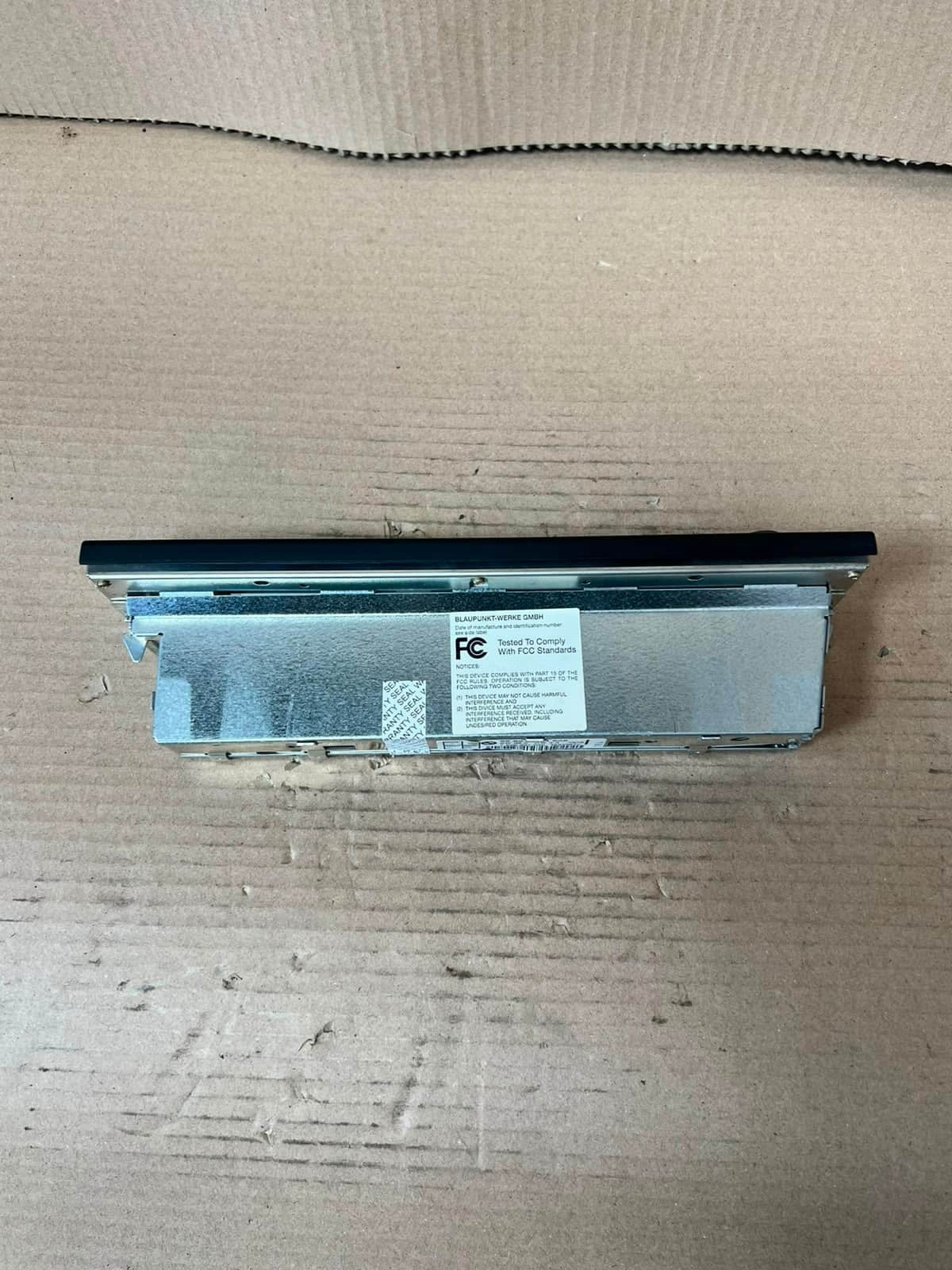 2000-2006 BMW X5 E53 Central Information Display Radio Tuner 6914606 OEM