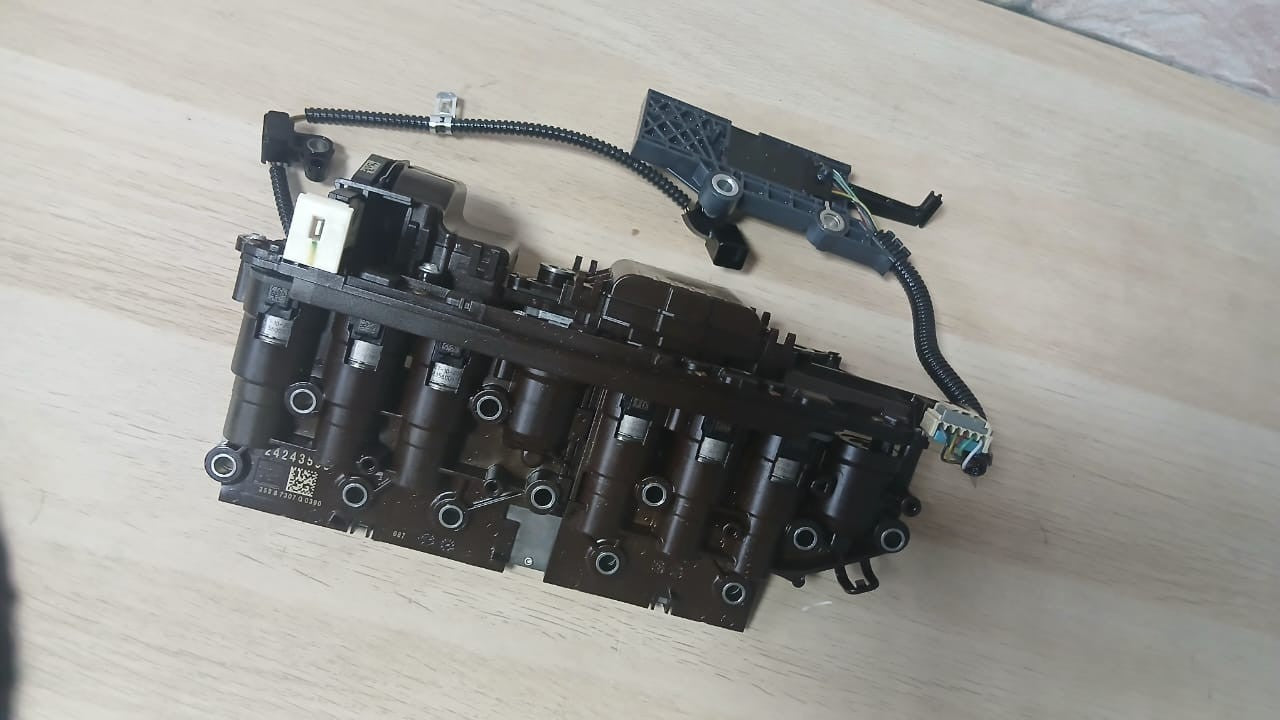 BMW GL45 Automatic Transmission Module E83 E90 E87 E88 TCU ATCM OEM 24243598