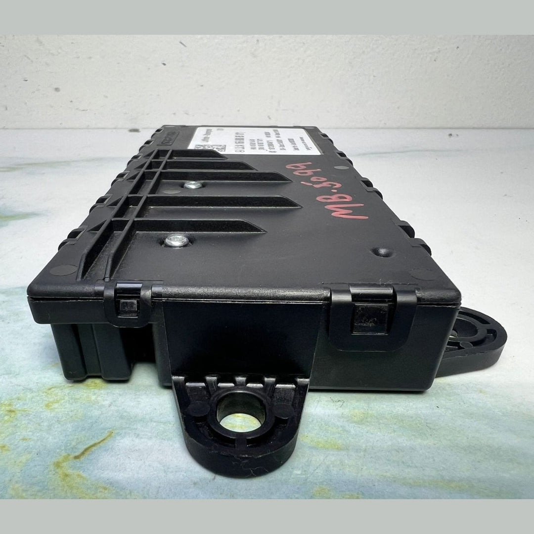 2017-2019 Mercedes-Benz GLS550 Active Suspension Control Module A1669009518 W166