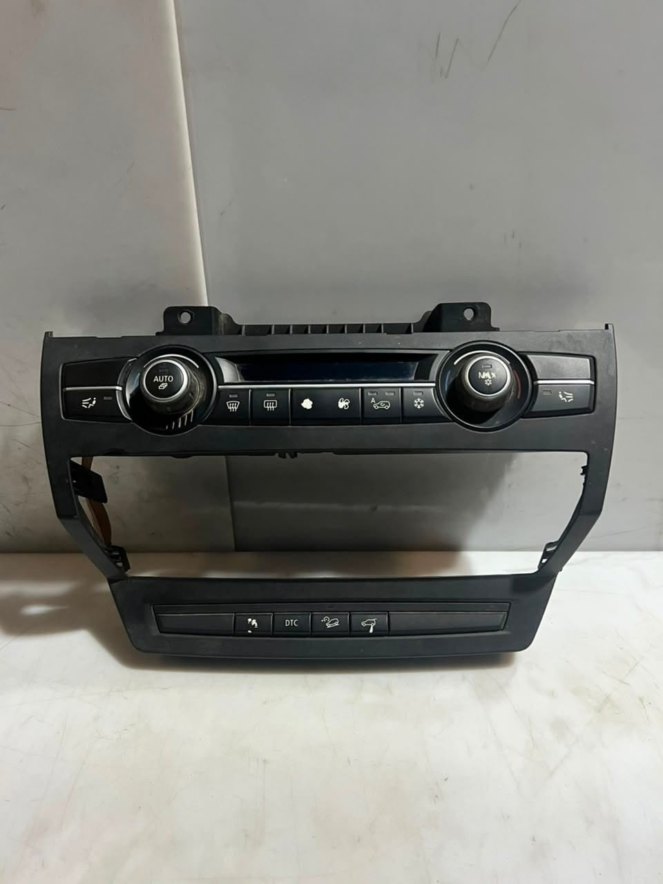 2006-2013 BMW X5 E70 and X6 E71 A/C Climate Control Unit 9178065 OEM