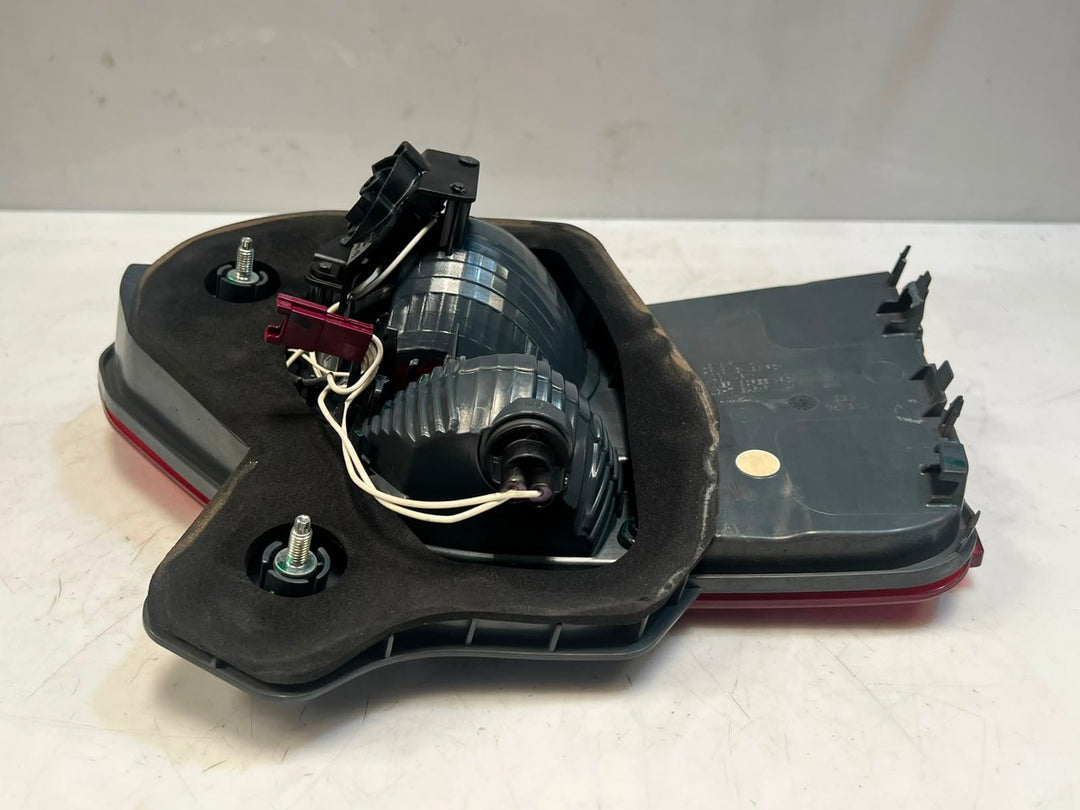 2010-2013 BMW 535i 5 Series F07 GT REAR Tail Light SET 7199638 7199637 OEM