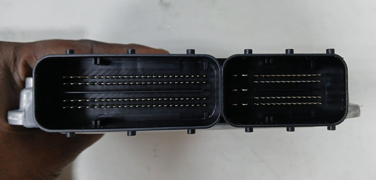 BMW 320d N47N F30 2013 ENGINE CONTROL ECU KIT 8573259