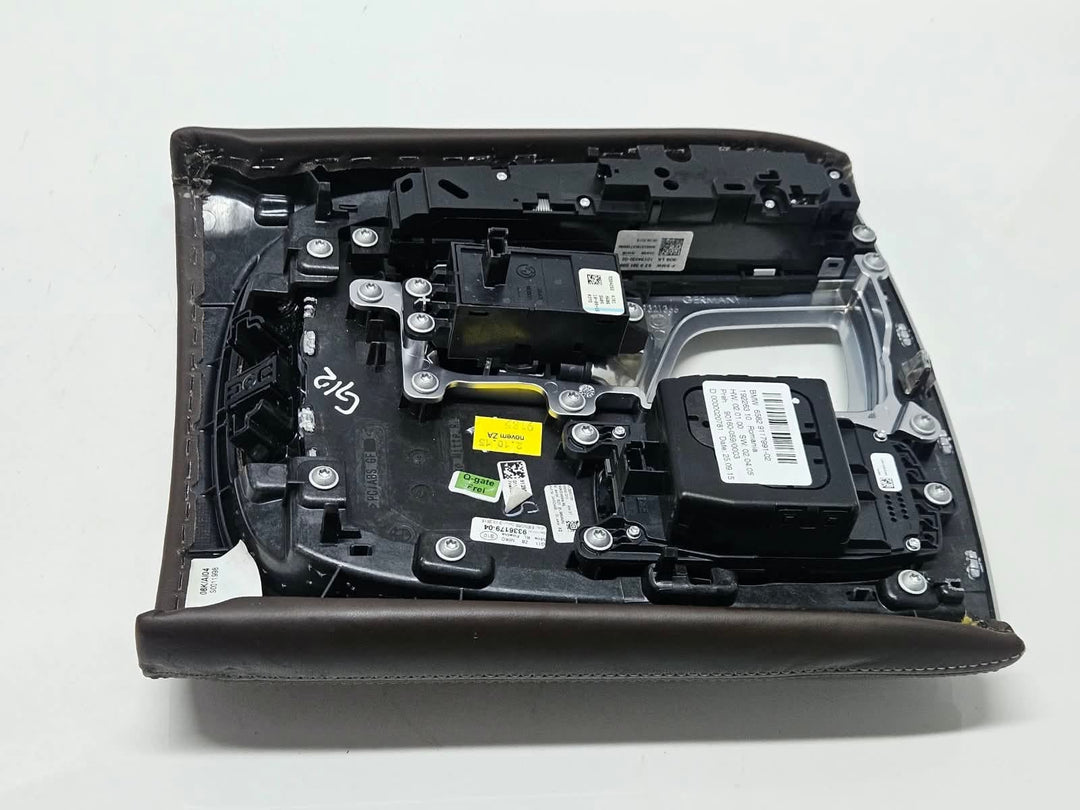 9352292-2015-2019 BMW 750i G11 G12 RHD Center Console Trim idrive & Switches OEM