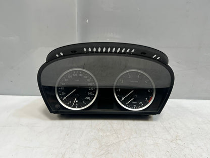 2004 BMW 530i 5 Series E60 E61 Instrument Cluster SPEEDOMETER  6944118 OEM