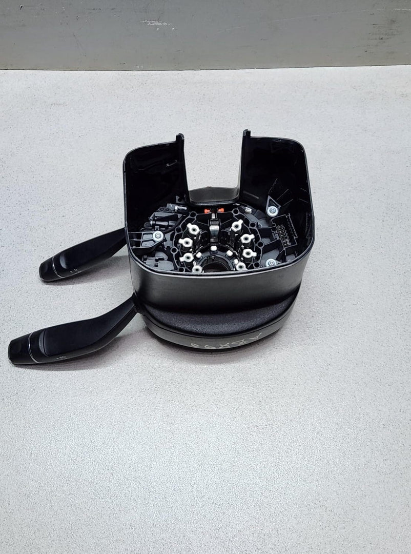 Mercedes-Benz Steering Column Combination Switch Stalk FR A2129007017 W204 C204