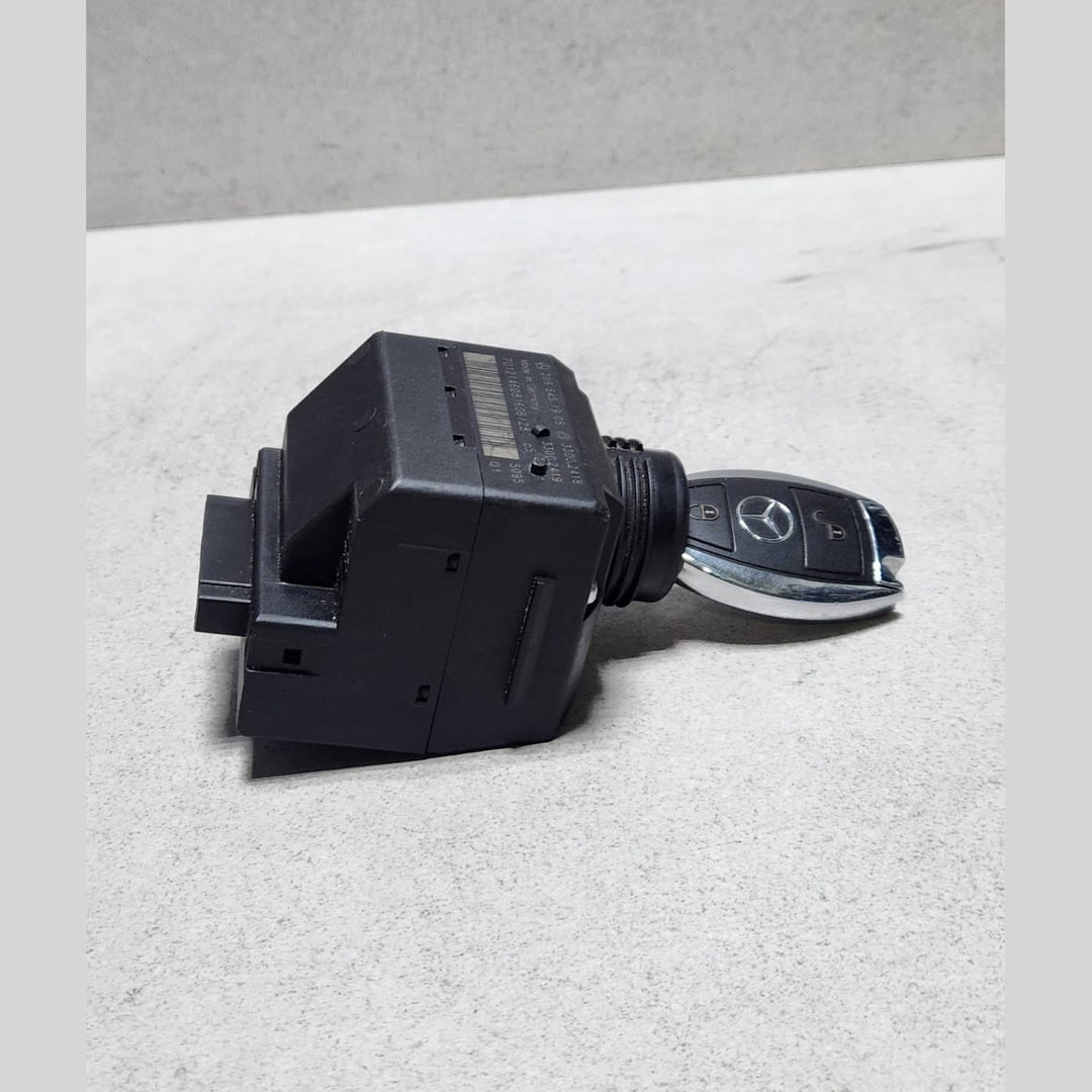 2003-2009 Mercedes-Benz C230 Electronic Ignition Switch Module 2095451908