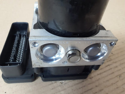 2012-2013 BMW F30 F31 F35 320i and 328i ABS Pump Control Module 6862246 OEM