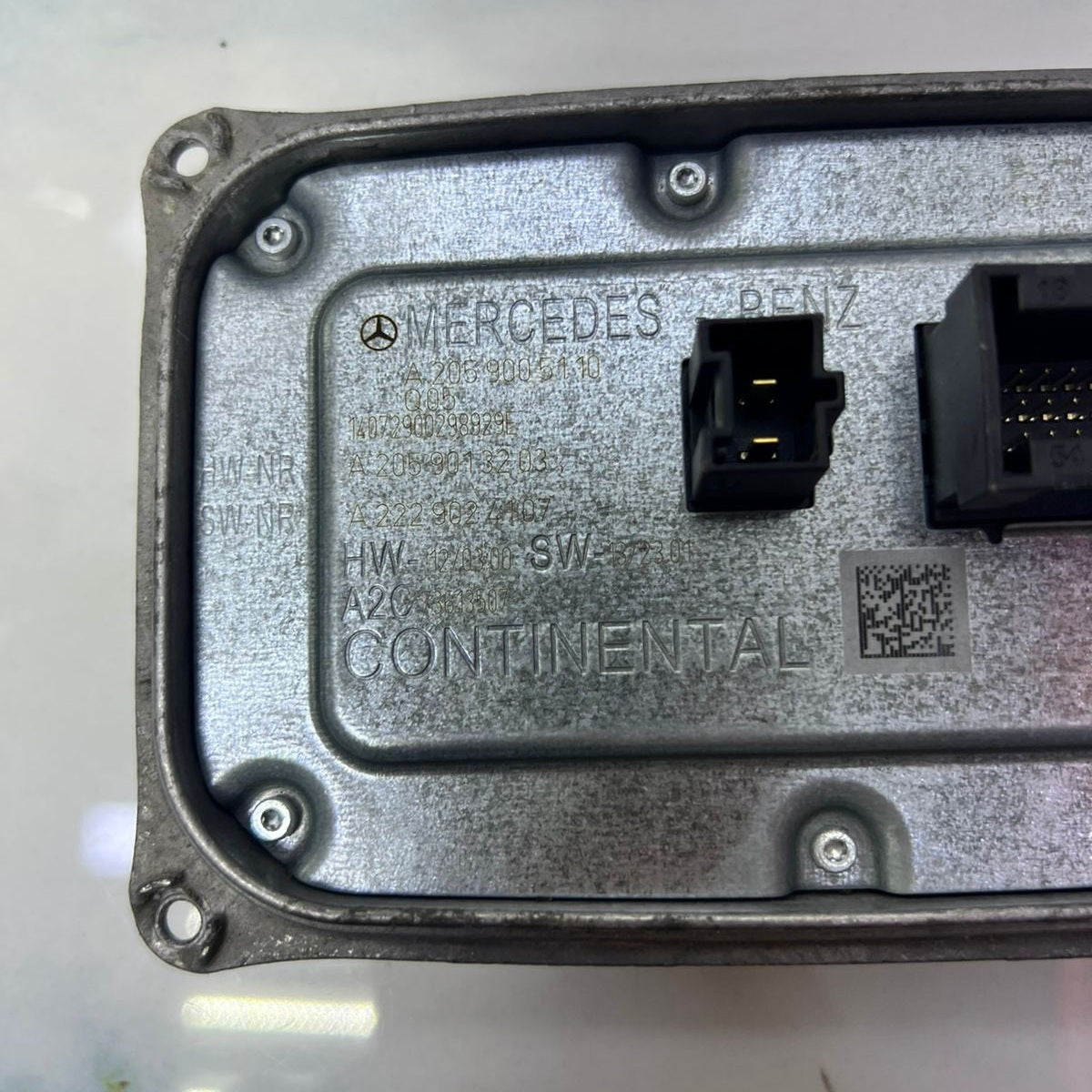 15-20 Mercedes W205 C-Class Headlight Ballast Control Module A205 9005110 OEM