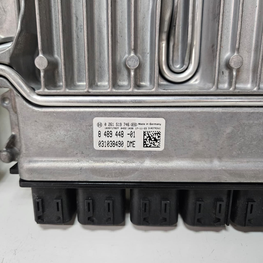 8489448-BMW 7 Series and M760i G12 N74 V12 Engine Control Unit ECM DME Key Set