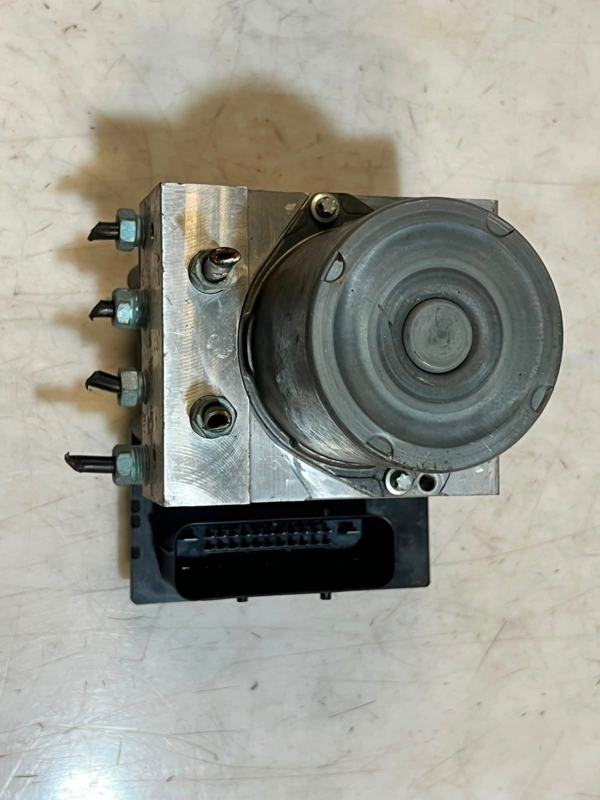 2010-2015 BMW X1 E84 EUR N20 RHD Hydraulic Abs Brake Pump 6860216-01 OEM