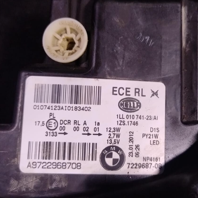 BMW 1 SERIES 120i 2012 F20 LEFT SIDE HEADLIGHT 7229687-09 ECE - 7229687