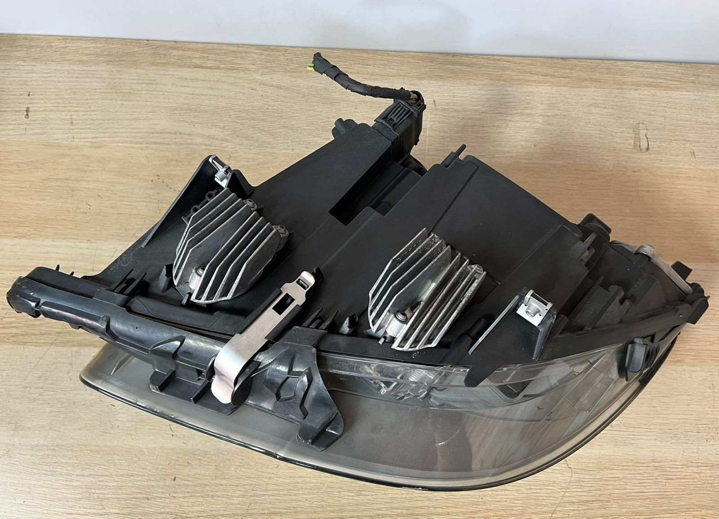 BMW 5 Gran Turismo GT F07 7199610 2010 RHD Xenon Front Right Headlight