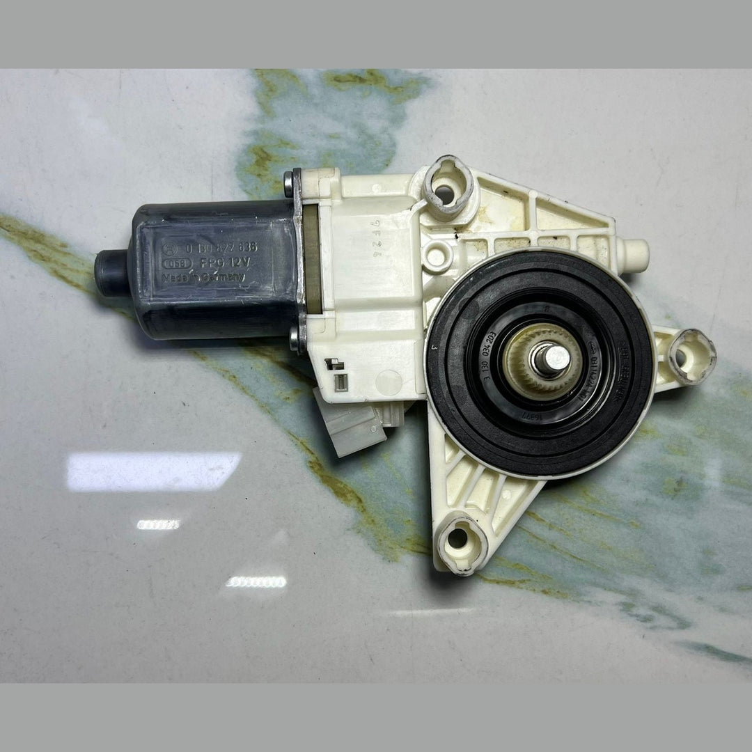 10-14 Mercedes-Benz W212 E-Class Window Motor Front Right Side A212 9066702 OEM
