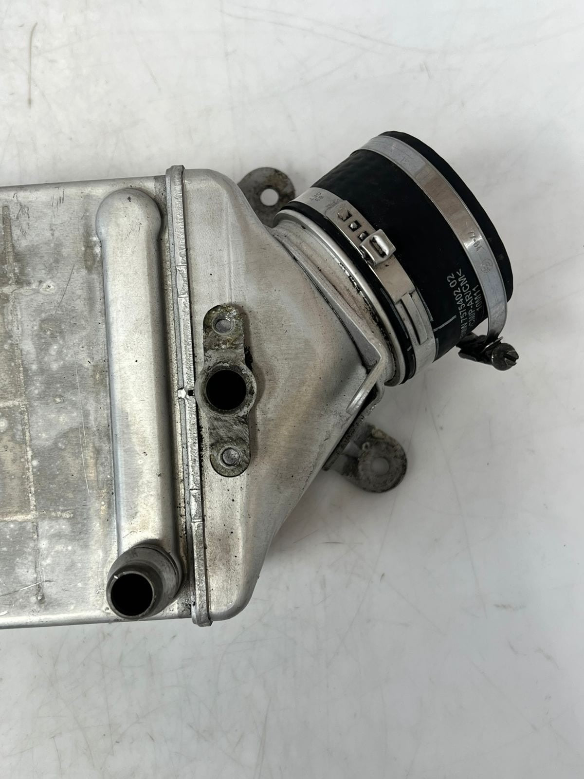 2008-2019 BMW X6 F01 F02 F04 F10 E70 F15 Right Turbocharger Intercooler 7575406