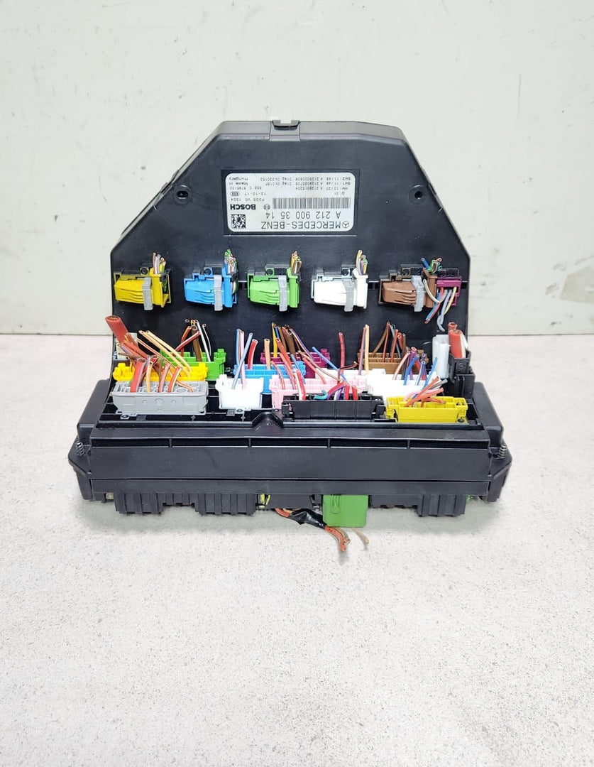 2006-2013 Mercedes-Benz W204 C-Class Fuse Box Control Module A2129003514 
