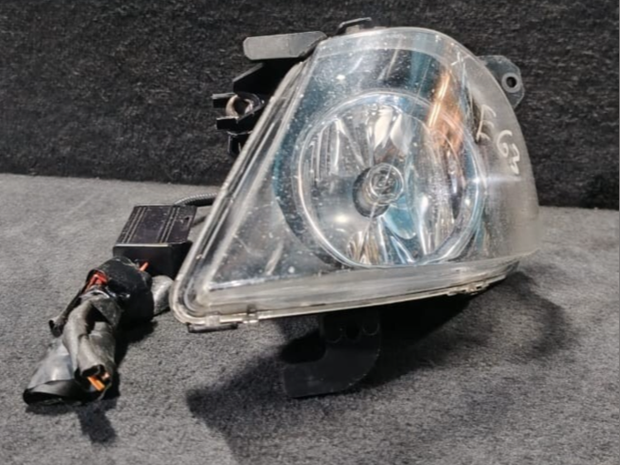 OEM BMW 328i 325i 335i 525i FRONT LEFT BUMPER FOG LIGHT LAMP - 7177175