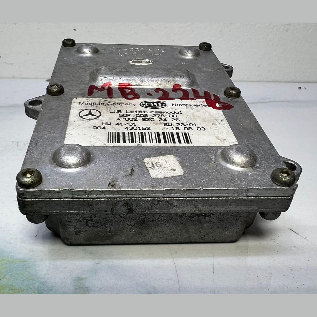 Mercedes-Benz Xenon Headlight Ballast A0028202426 E-Class W211
